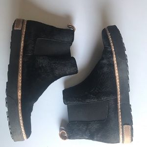 Blackstone kL 65 black pony hair booties